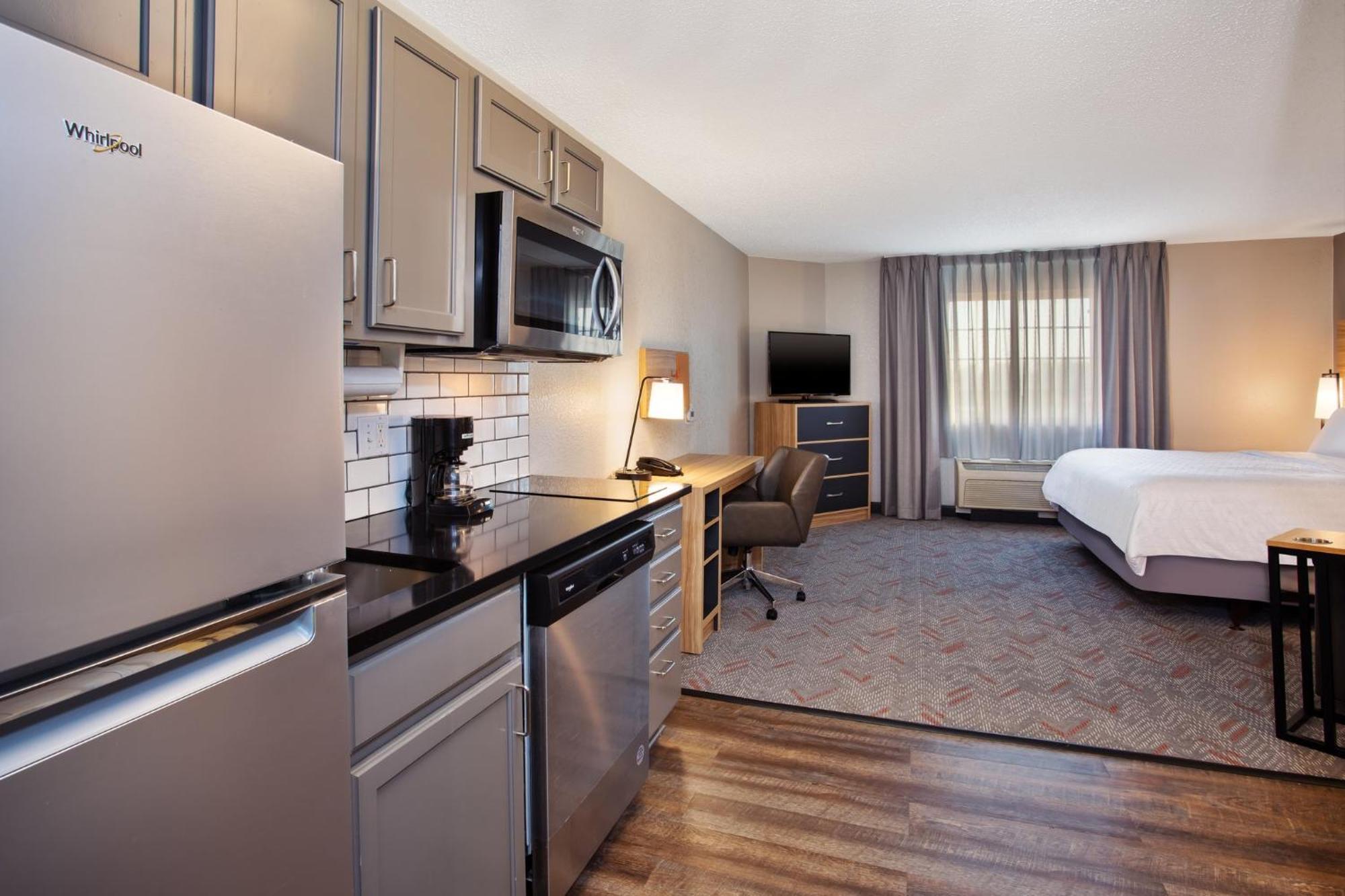 Candlewood Suites Kenosha By Ihg Pleasant Prairie Exteriör bild